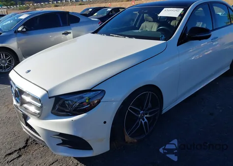 2020 Mercedes-Benz E 450 4Matic z USA, uszkodzony, nr VIN WDDZF6JB6LA721937
